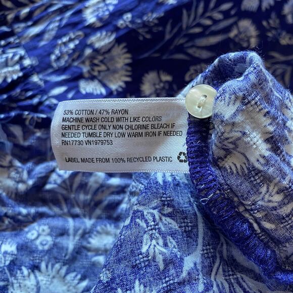 Universal Thread Floral Peasant Blouse Cottegecore Prairie Blue White Ruffle - Picture 6 of 8